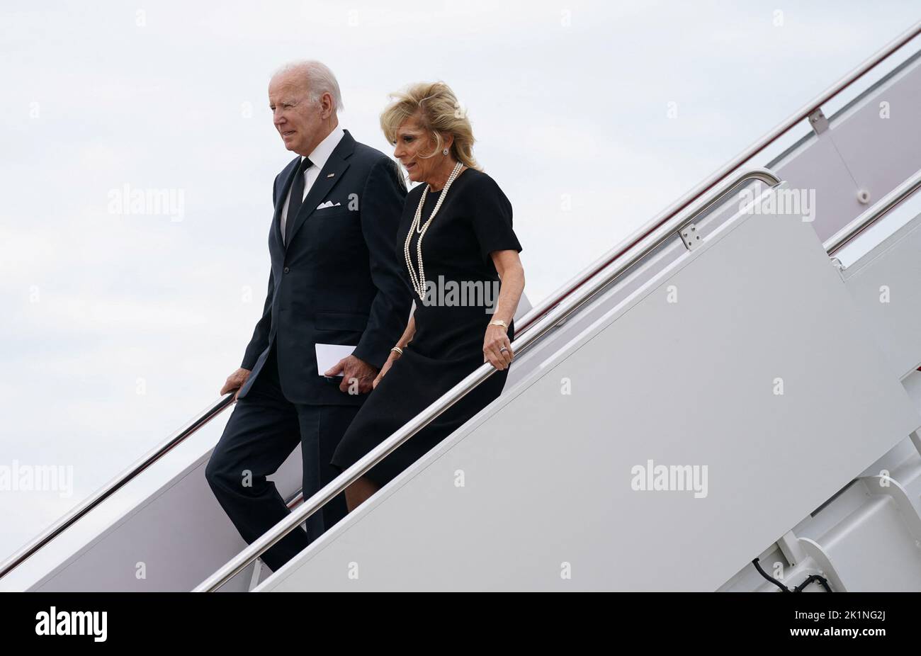 U.S. President Joe Biden and first lady Jill Biden step from Air Force One upon their return from London, at Joint Base Andrews in Maryland, U.S., September 19, 2022. REUTERS/Kevin Lamarque Stock Photo