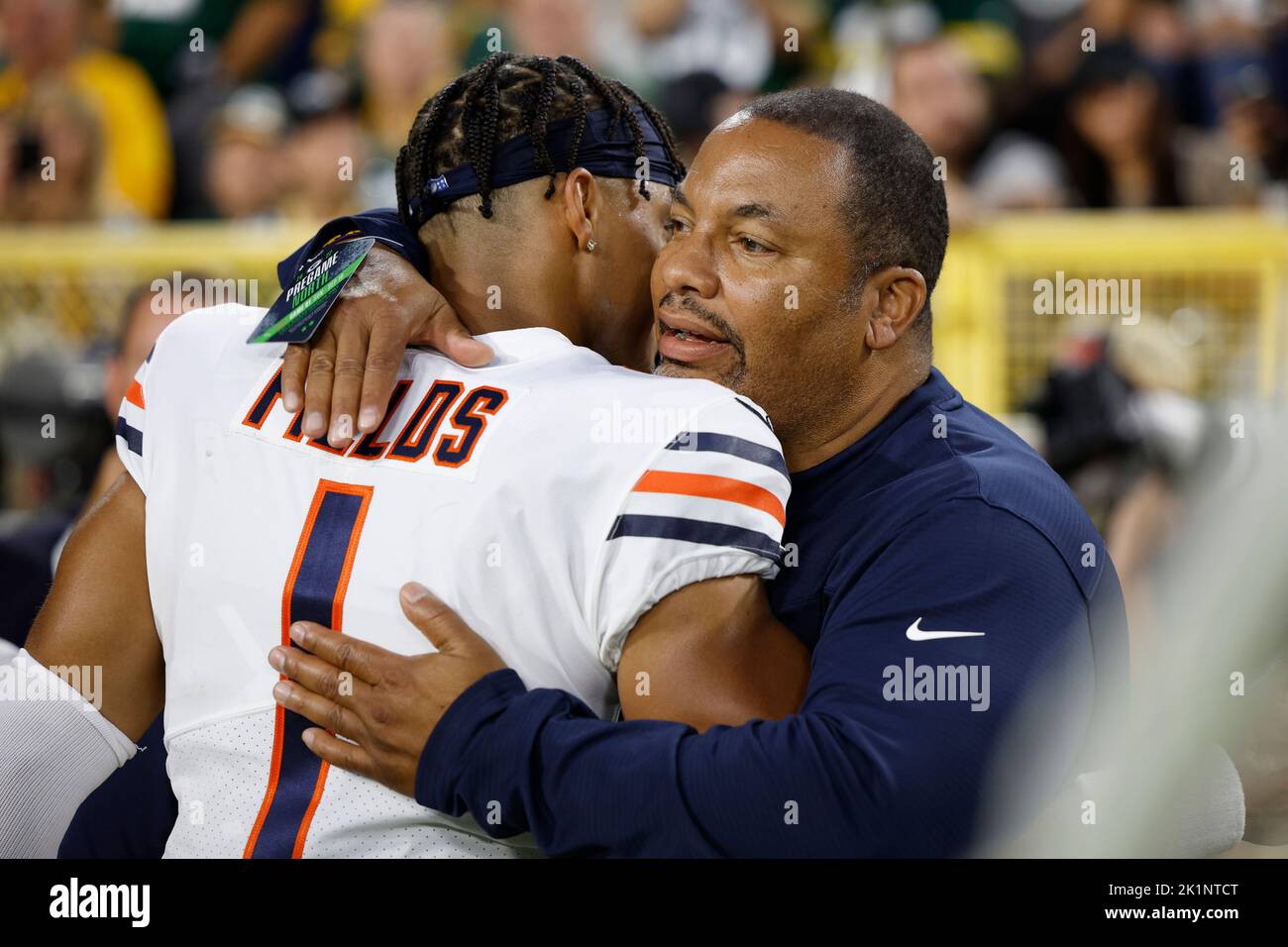 September 18, 2022: Chicago Bears quarterback Justin Fields (1) warming up  before the NFL football game between the Chicago Bears and the Green Bay  Packers at Lambeau Field in Green Bay, Wisconsin.