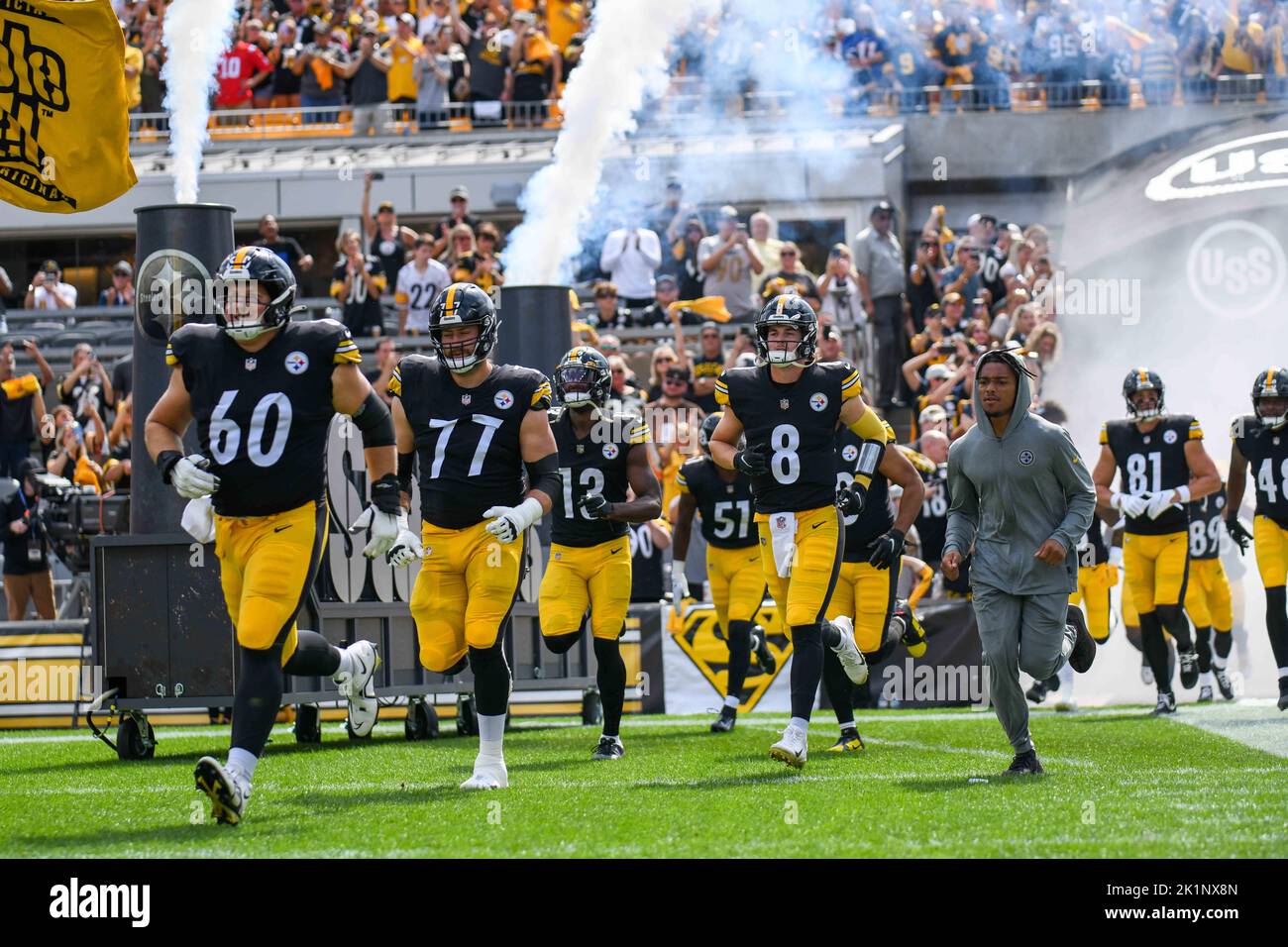 Pittsburgh, Pennsylvania, USA. 18th Sep, 2022. September 18th, 2022  Pittsburgh Steelers tight end Pat Freiermuth (88) during Pittsburgh Steelers  vs New England Patriots in Pittsburgh, PA at Acrisure Stadium. Jake  Mysliwczyk/BMR (Credit