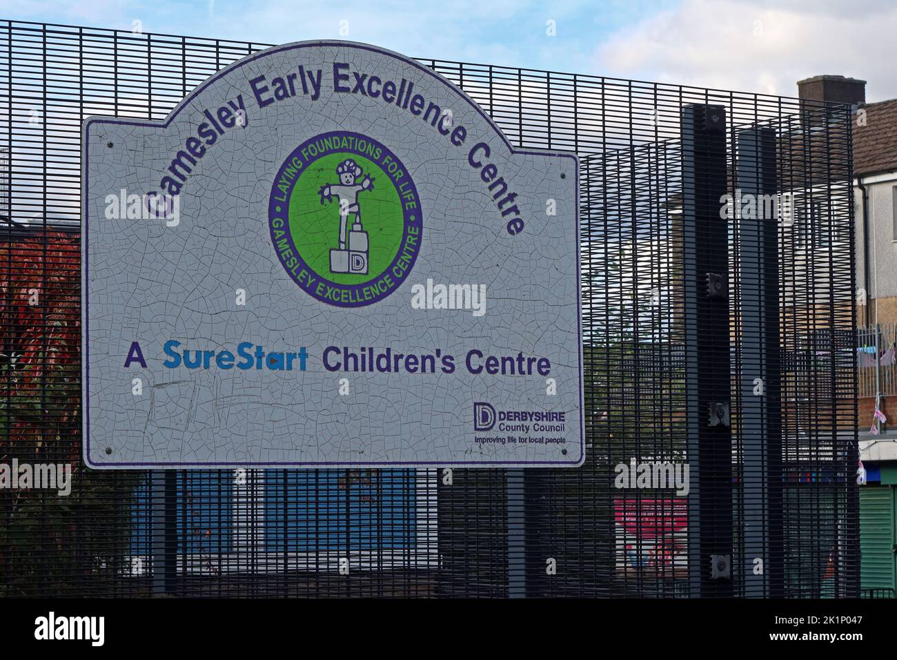 SureStart Childrens Centre, Gamesley early excellence centre, Derbyshire County Council - Winster Mews, Gamesley, Glossop, Derbyshire, SK13 0LU Stock Photo