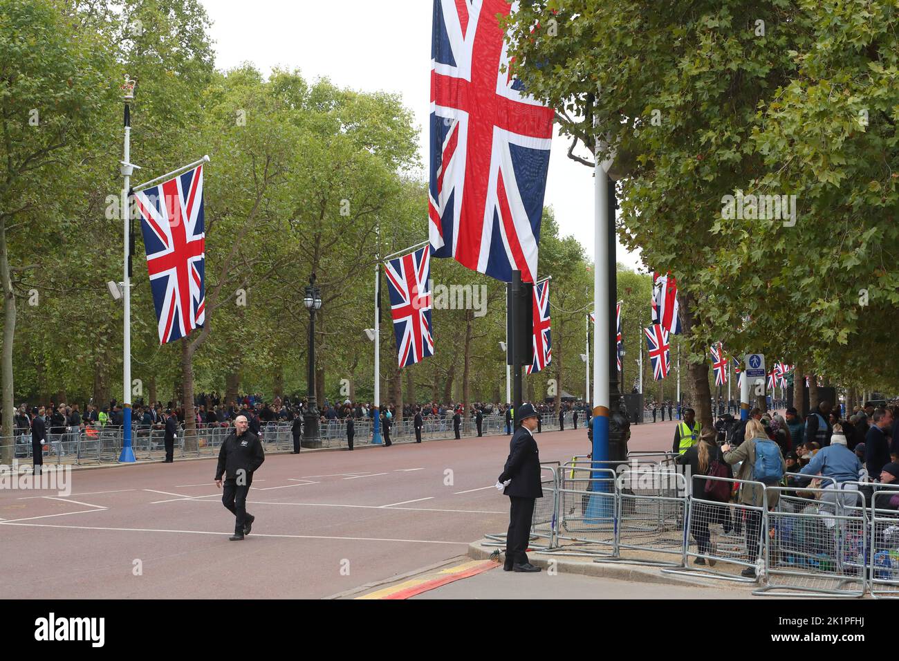 The Mall is ready and secured for Queen Elizabeth II funeral procession, London, UK Stock Photo