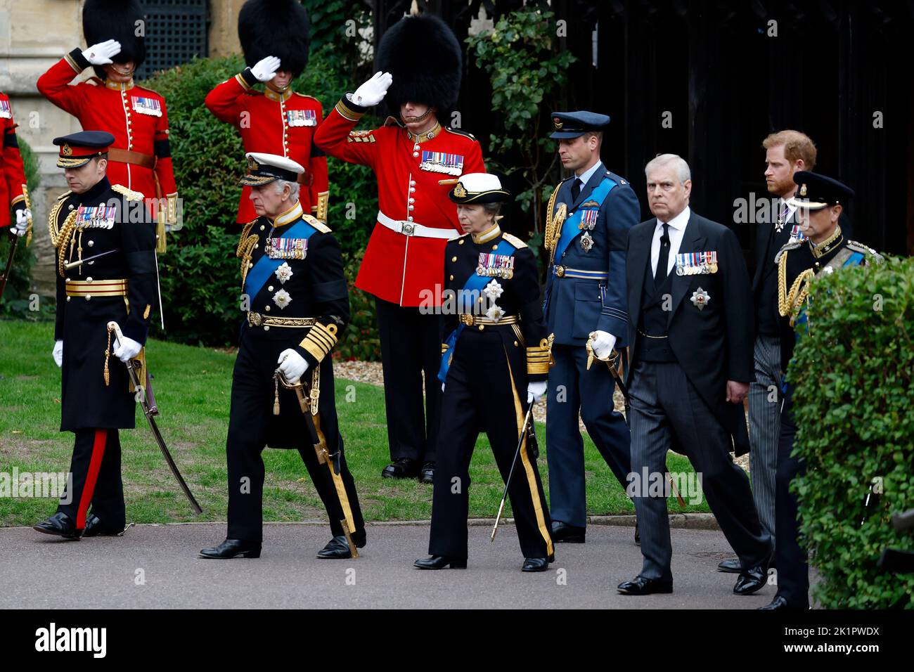 King Charles III (second left), Princess Royal, Prince of Wales, Duke of York, Duke of Sussex and the Earl of Wessex, arrive at St George's Chapel at Windsor Castle for the Committal Service of Queen Elizabeth II following the state funeral at Westminster Abbey. Picture date: Monday September 19, 2022. Stock Photo