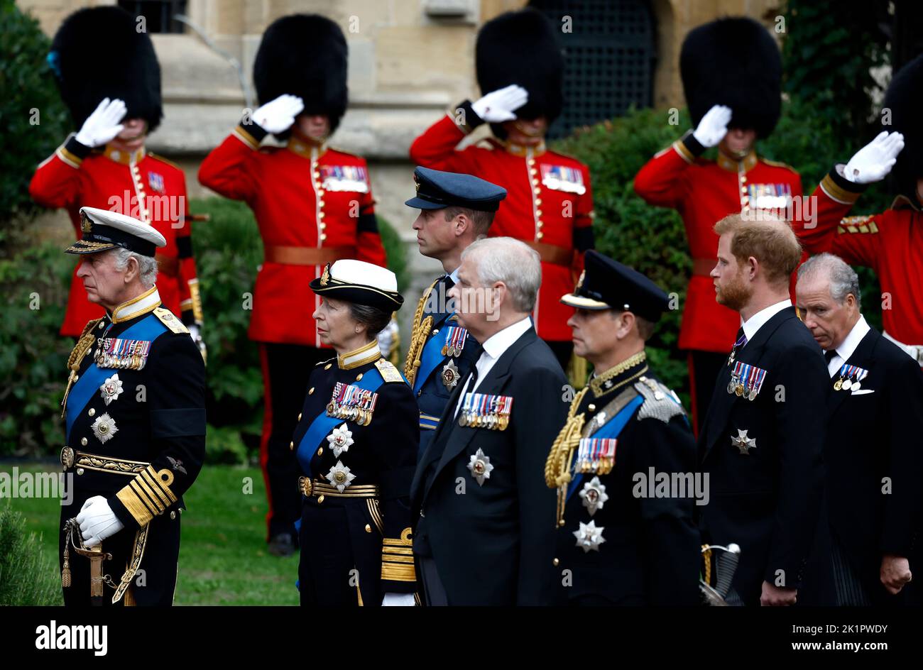 King Charles III (left), Princess Royal, Prince of Wales, Duke of York, Earl of Wessex, Duke of Sussex, Earl of Wessex and the Earl of Snowdon, arrive at St George's Chapel at Windsor Castle for the Committal Service of Queen Elizabeth II following the state funeral at Westminster Abbey. Picture date: Monday September 19, 2022. Stock Photo