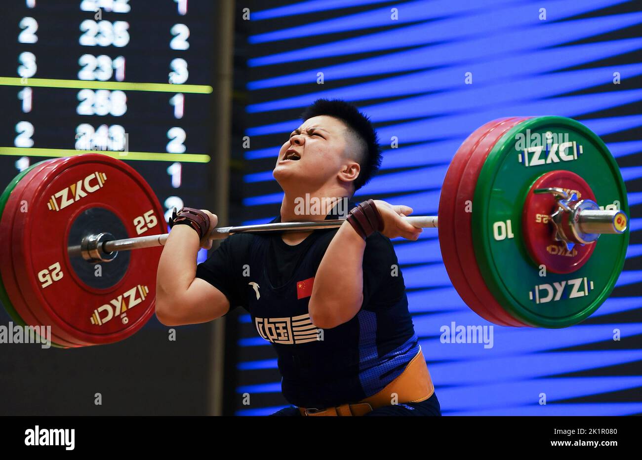 weightlifting shoes with 1 inch heel