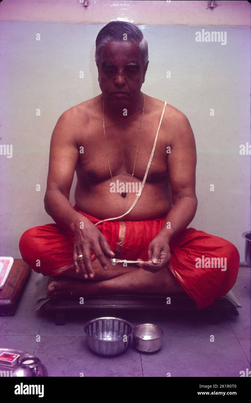 Brahmin dressed traditionally hi-res stock photography and images - Alamy