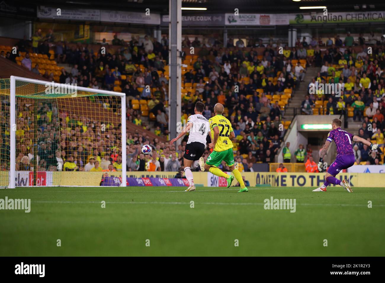Teemu Pukki of Norwich City scores a goal to make it 1-0 - Norwich City v Bristol City, Sky Bet Championship, Carrow Road, Norwich, UK - 14th September 2022  Editorial Use Only - DataCo restrictions apply Stock Photo