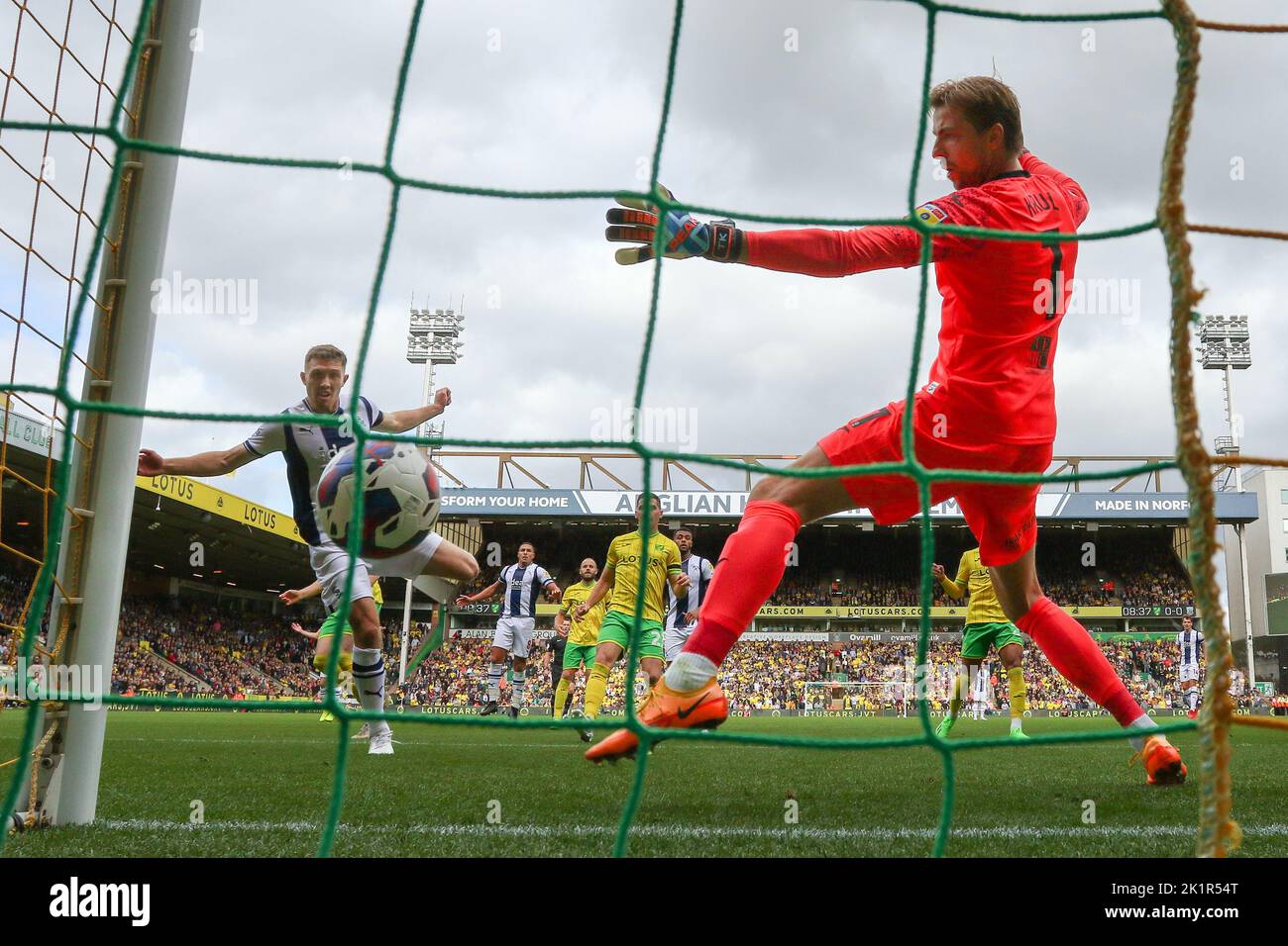 Dara O'Shea of West Bromwich Albion scores a goal to make it 1-0 - Norwich City v West Bromwich Albion, Sky Bet Championship, Carrow Road, Norwich, UK - 17th September 2022  Editorial Use Only - DataCo restrictions apply Stock Photo