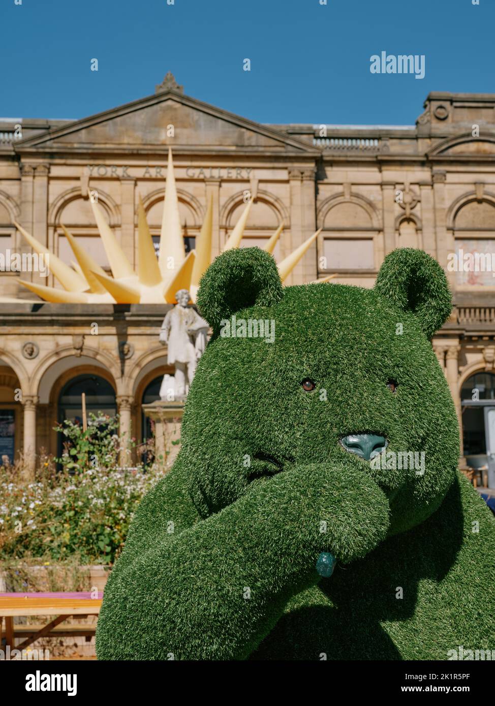 York Art Gallery is a public art gallery in York, North Yorkshire, England, UK - green bear sculpture Stock Photo