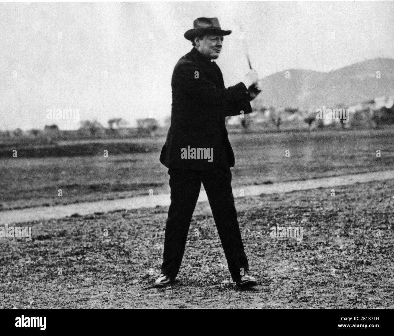 Winston Churchill playing golf in Cannes. French Riviera, 1913 Stock Winston Churchill playing golf in Cannes. French Riviera, 1913 Stock