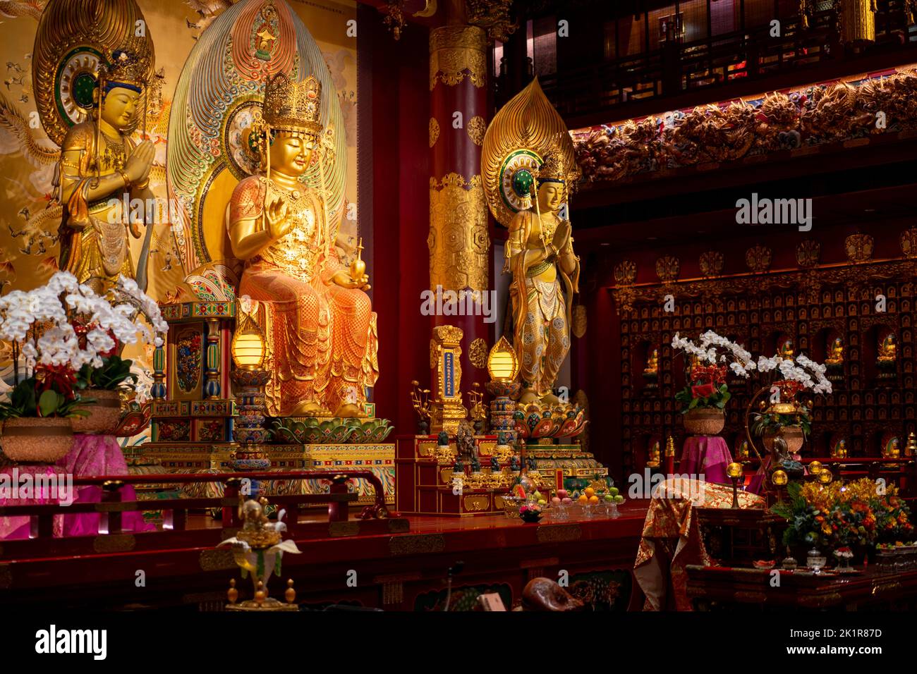 Interior of the Buddha Tooth Relic Temple and museum complex built to house the tooth relic of Buddha. Chinatown. Singapore Stock Photo