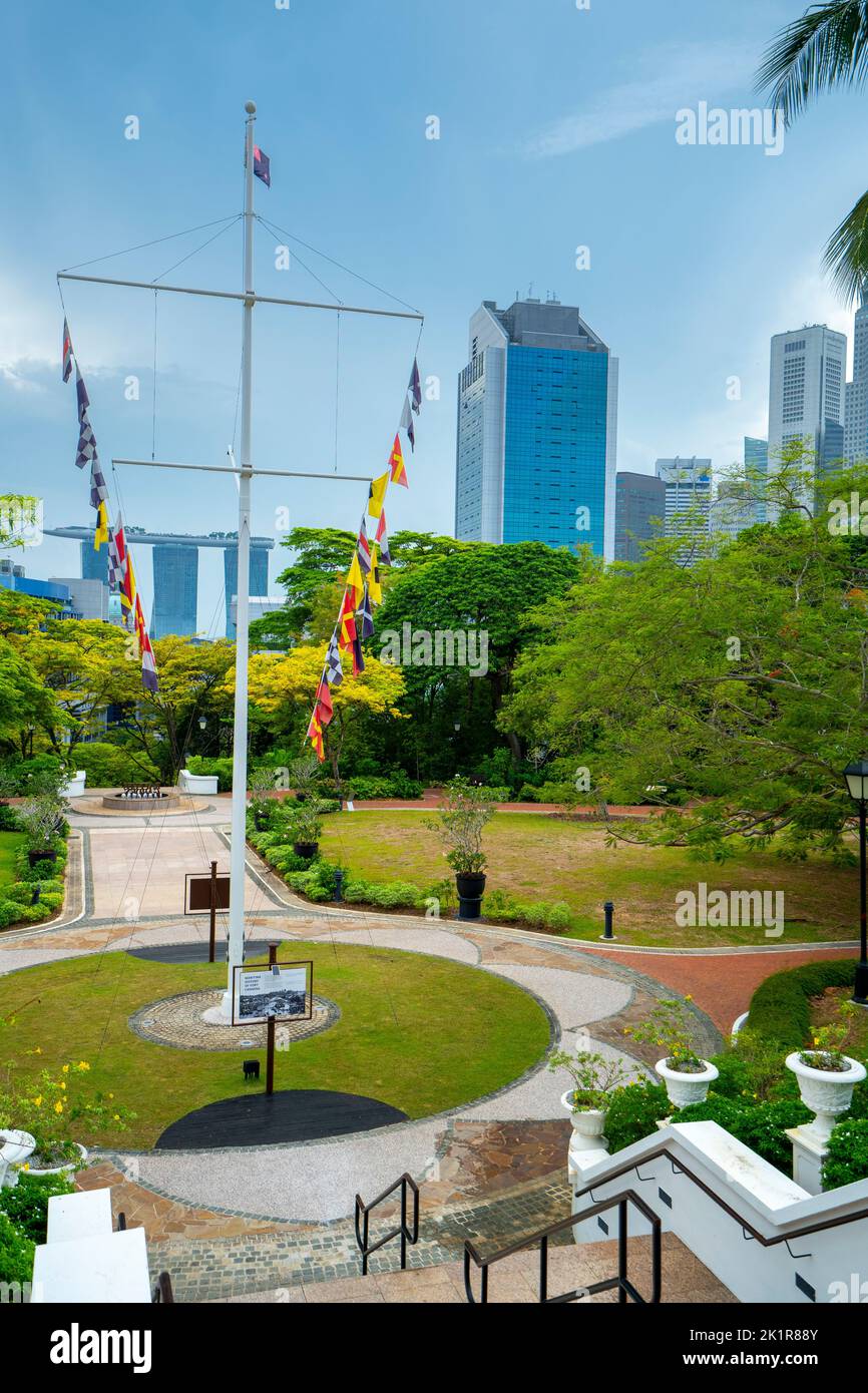 Replica of the historic Flagstaff on Fort Canning Hill overlooking Singapore harbour. SIngapore Stock Photo