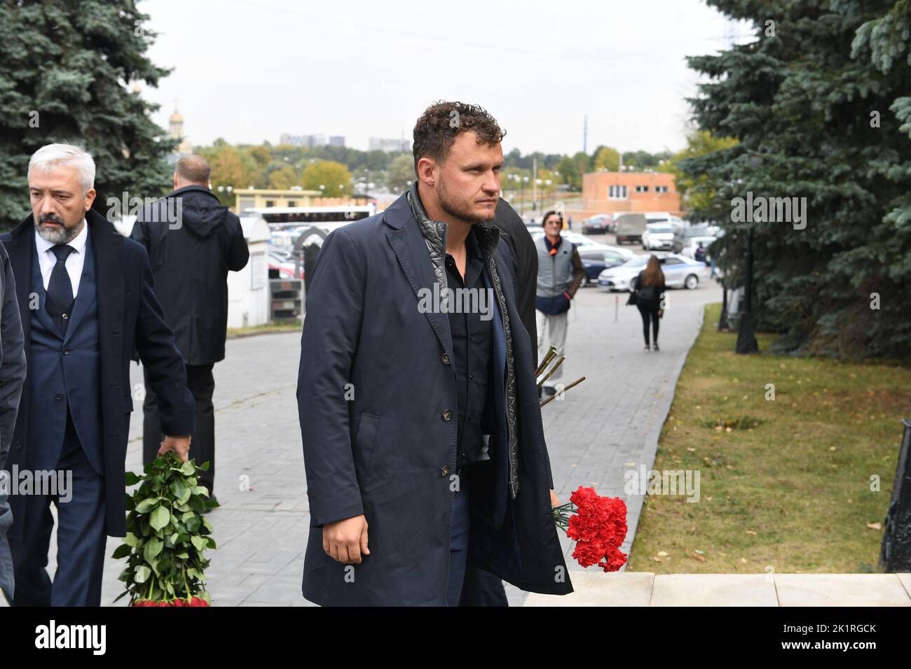 Moscow. The farmer, the cheesemaker, the founder of the Istra cheese dairy, the organizer of the Russian Parmesan project Oleg Sirota at a ceremony of farewell to the CEO of media group of Komsomolskaya Pravda Vladimir Sungorkin on the Troyekurovskoye Cemetery. Stock Photo