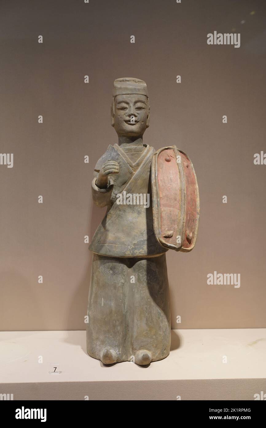 A bronze Chinese soldier statue Stock Photo - Alamy