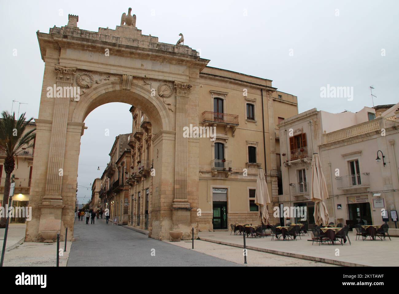 ancient gate (porte reale) in noto in sicily (italy Stock Photo - Alamy