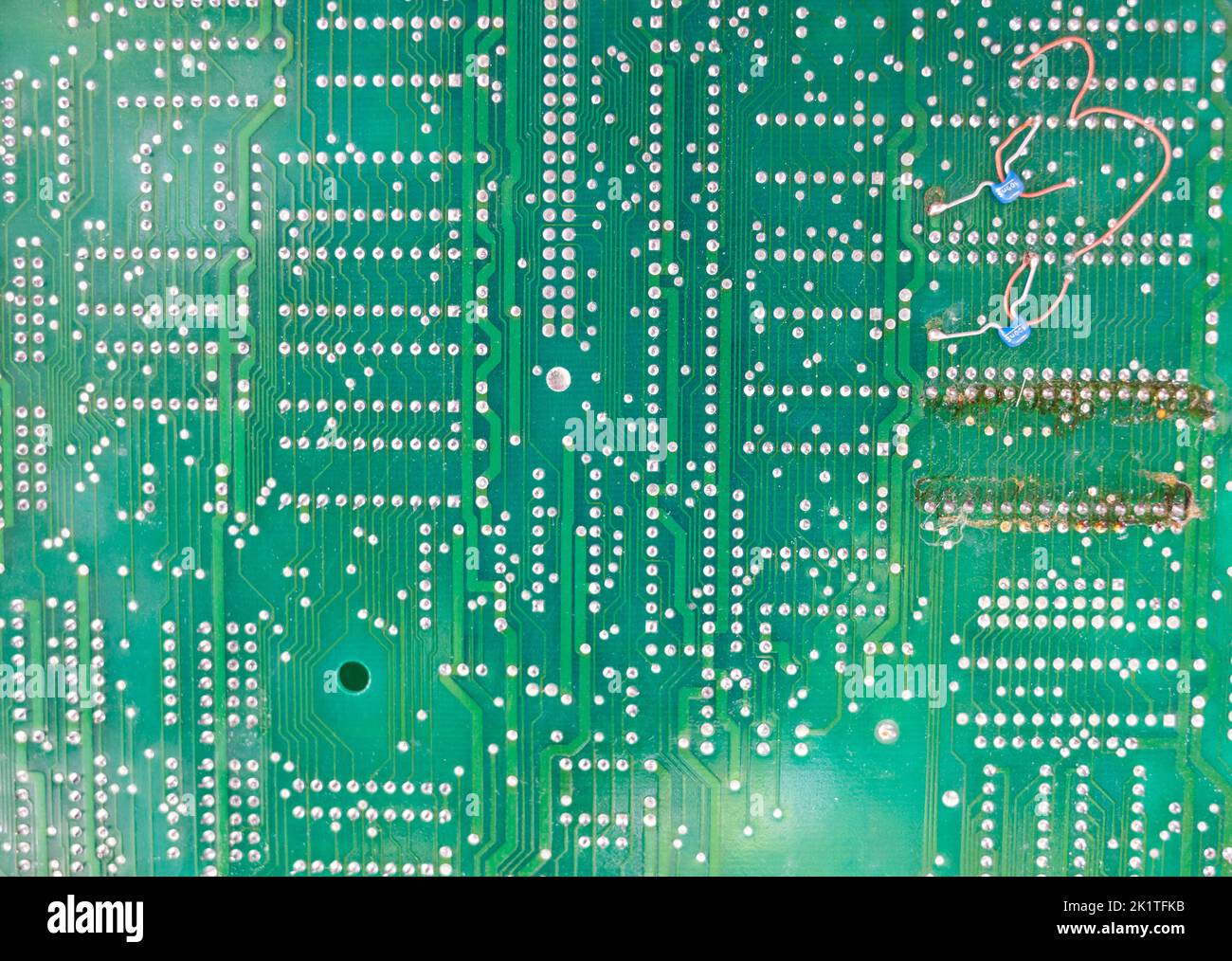 Old computer chips that are out of order. Not working with