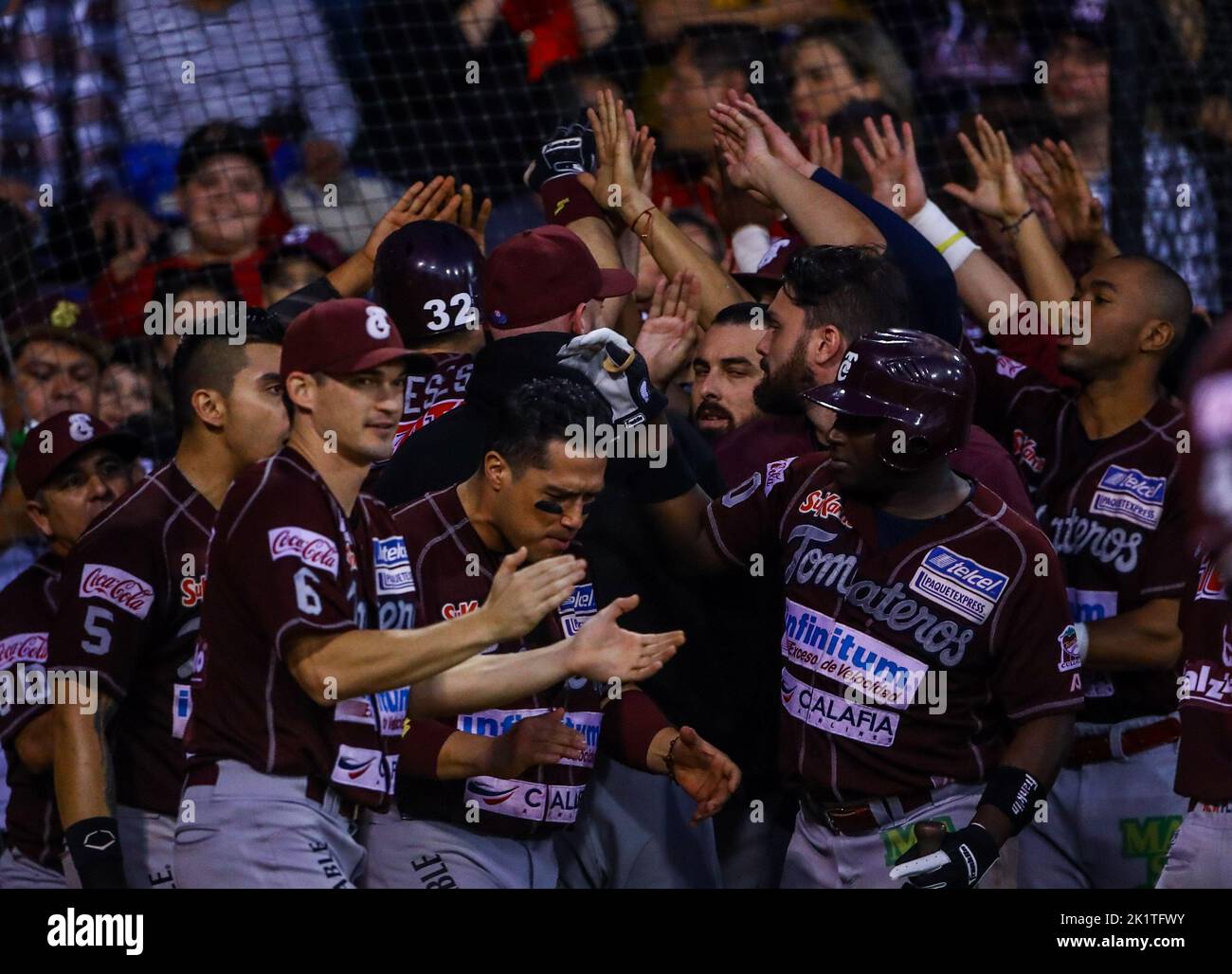 Homerun de Joey Meneses de los tomateros de Culiacan para irse arriba ...