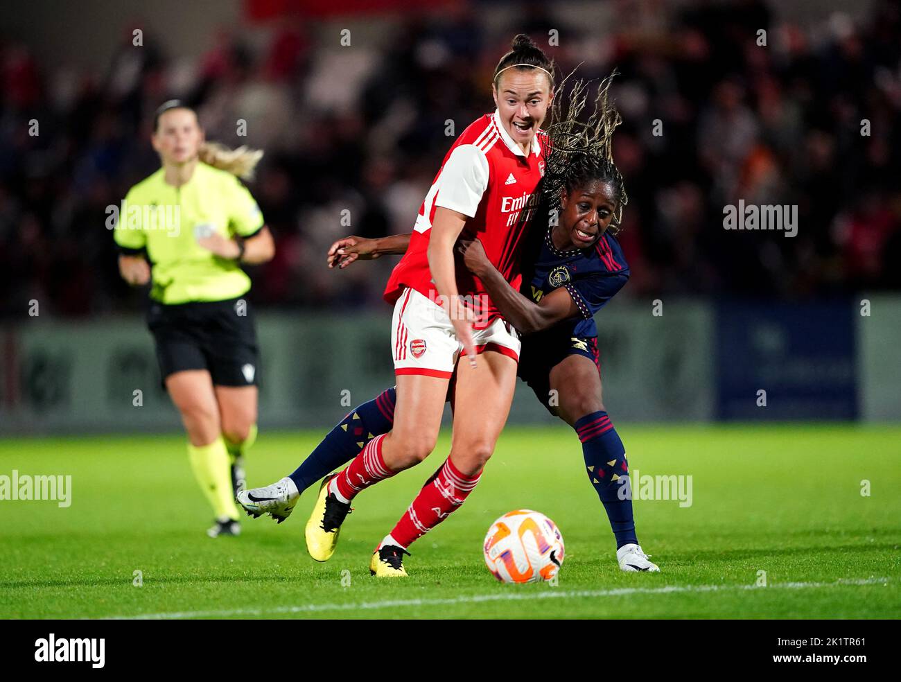 Arsenal's Caitlin Foord (left) and Ajax's Liza van der Most battle for the ball during the UEFA Women's Champions League second round first leg match at the LV Bet Stadium Meadow Park, London. Picture date: Tuesday September 20, 2022. Stock Photo