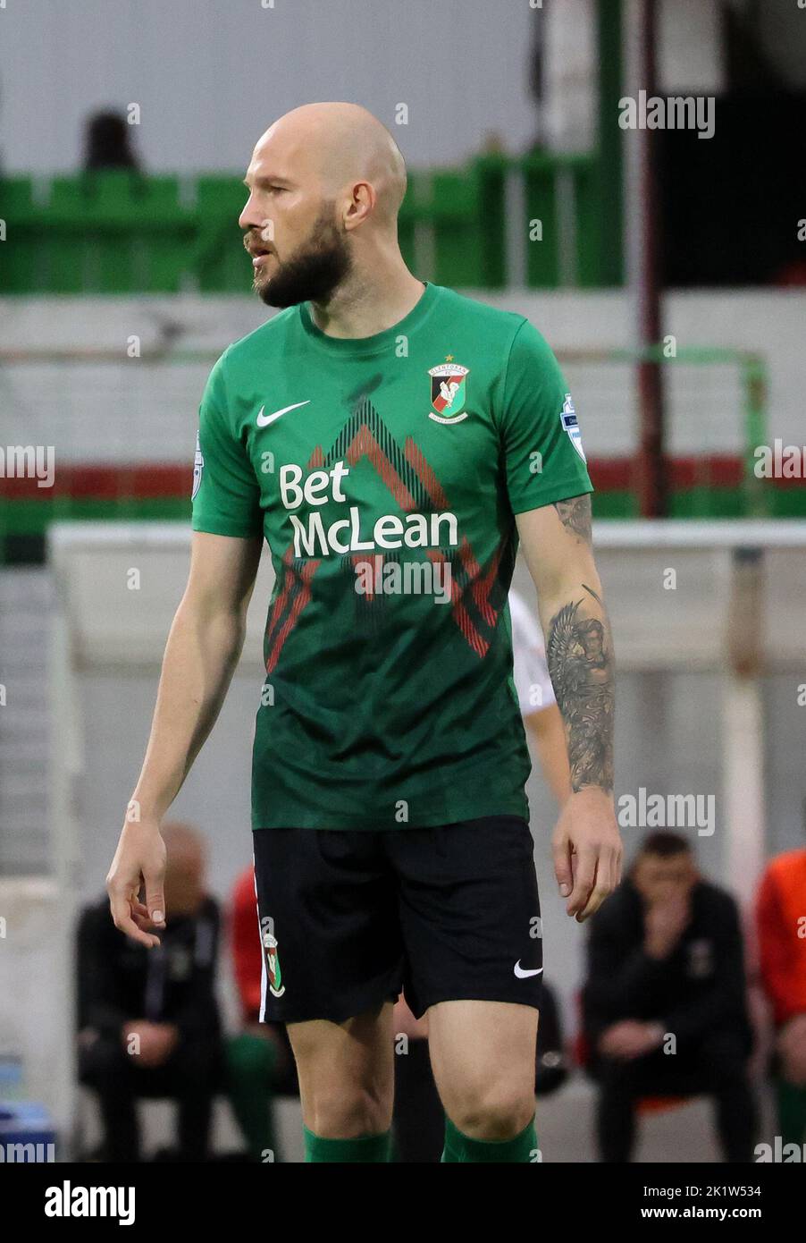 Plum glentoran player hires stock photography and images Alamy