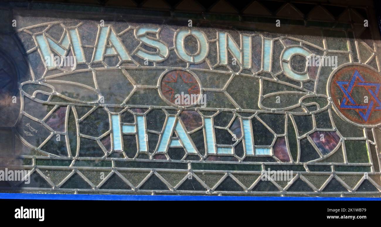 Masonic Hall stained glass, with Jewish star of David, 18 Henry Street, Glossop, High Peak, Derbyshire, England, UK, SK13 8BW Stock Photo