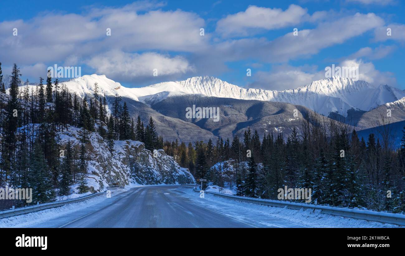 Along the Maligne Lake road in winter,Jasper National Park, Alberta, Canada. Stock Photo