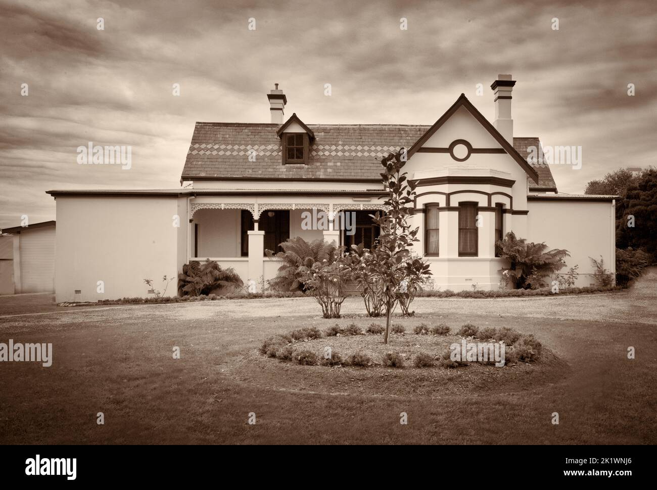 FRONT VIEW OF THE HISTORICAL HOME BUENA VISTA WHICH WAS ONCE A BOYS — free download