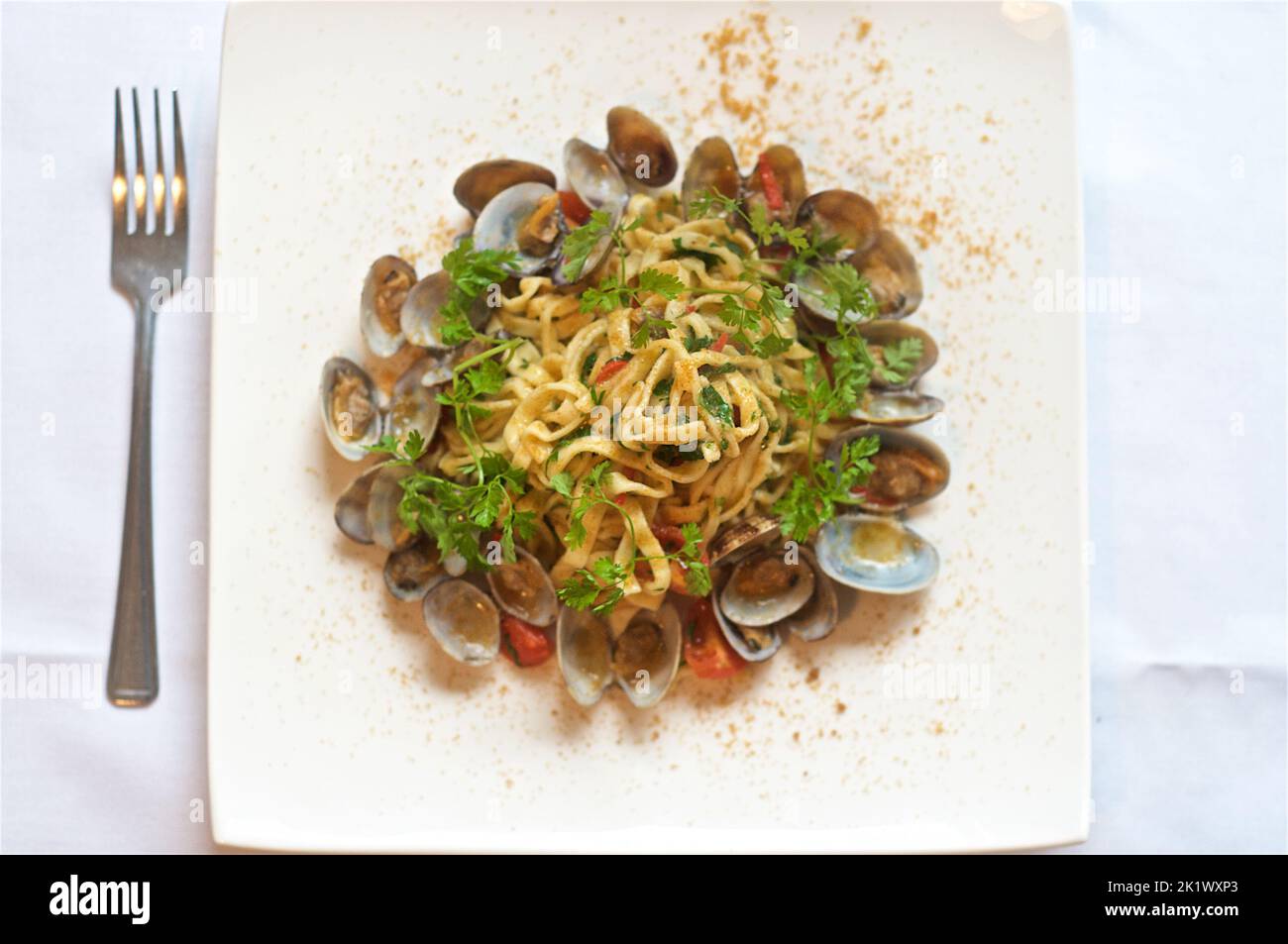 Spaghetti alle Vongole Clams linguini Stock Photo Alamy