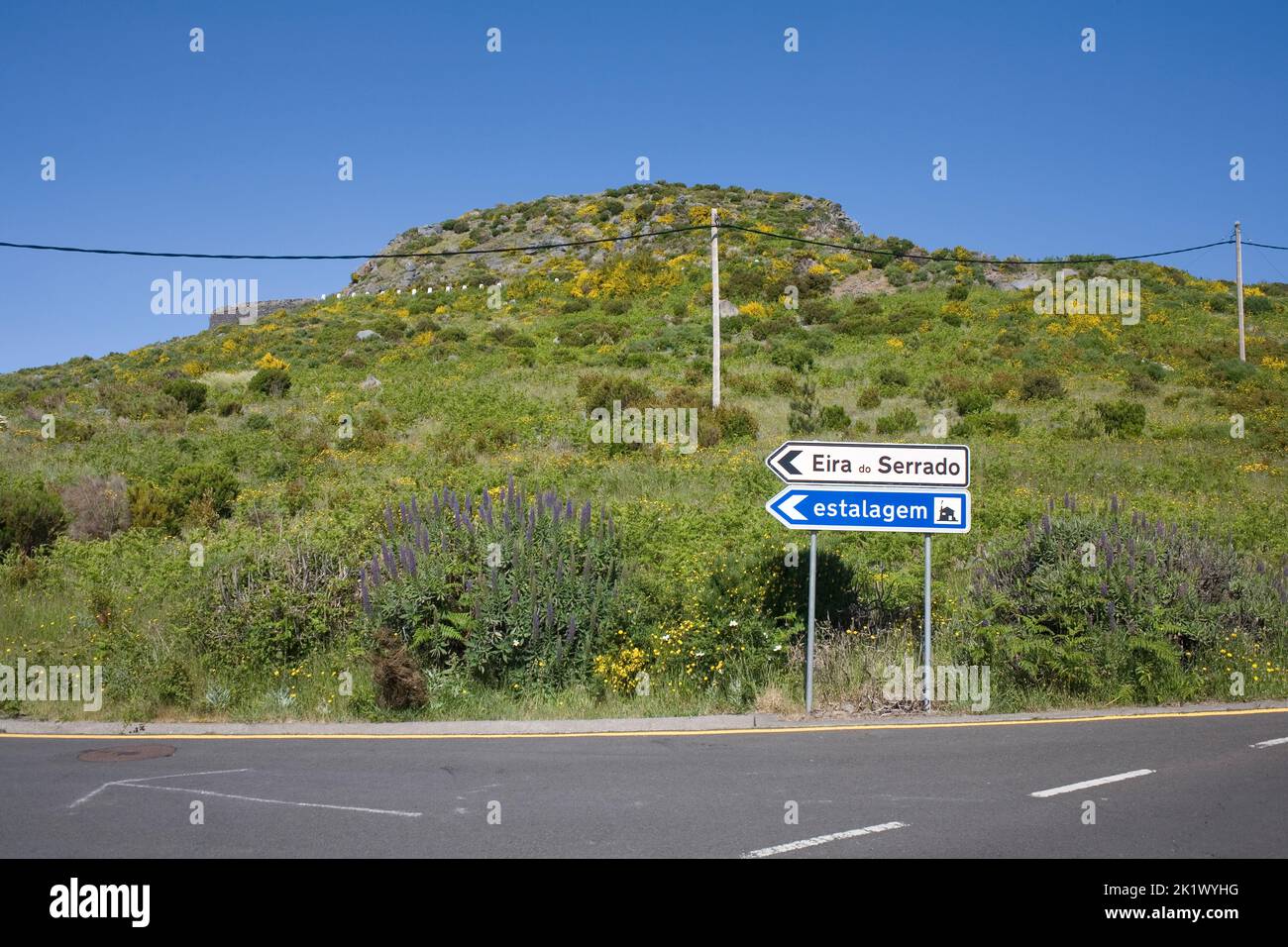 Sign to Eira do Serrado and an inn off the ER202 road in central Madeira near Portao das Sorveiras Stock Photo