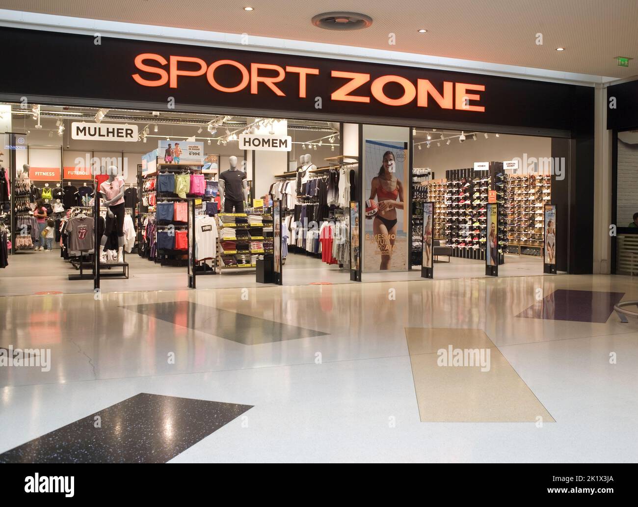 Zeal Ooze Self-indulgence Sports clothes outlet hi-res stock photography and images - Page 3 - Alamy