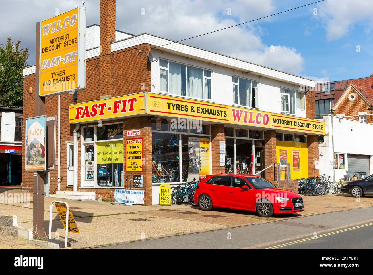 Wilco Fast-Fit motorist discount store, Felixstowe, Suffolk,  England, UK Stock Photo