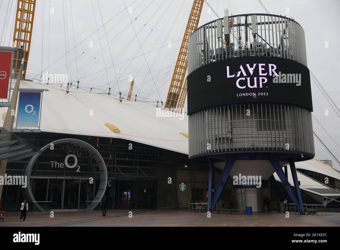 London, UK. 21 Sept, 2022.  A screen announcing the Laver Cup 2022, a men's indoor tennis tournament between teams from Europe and the rest of the world, taking place at The O2 Arena between the 23 and 25 September in London. Picture date: Wednesday September 21, 2022, London. Credit: Isabel Infantes/Alamy Live News Stock Photo