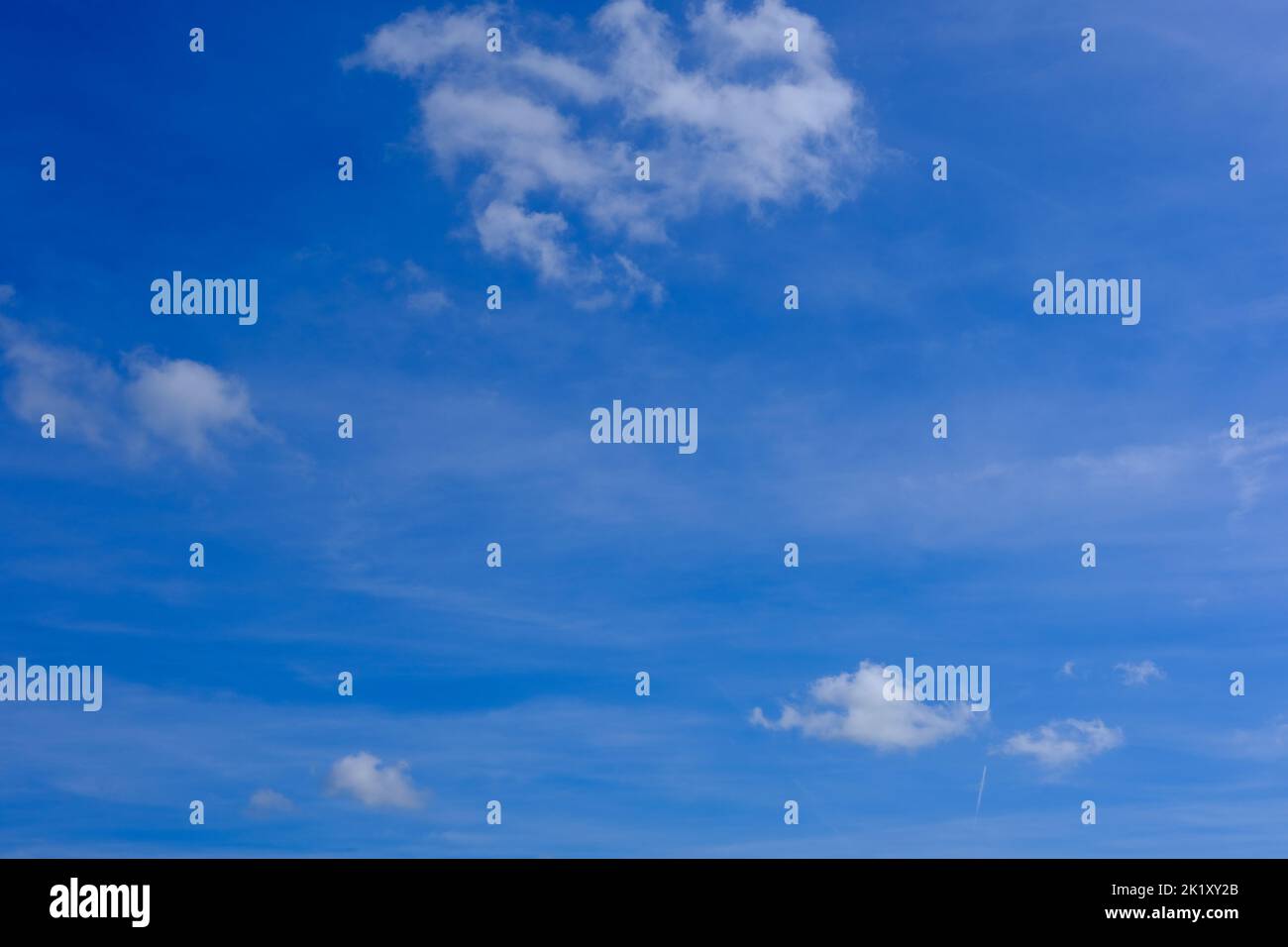 Sky Beautiful blue skies with fluffy white clouds Stock Photo - Alamy