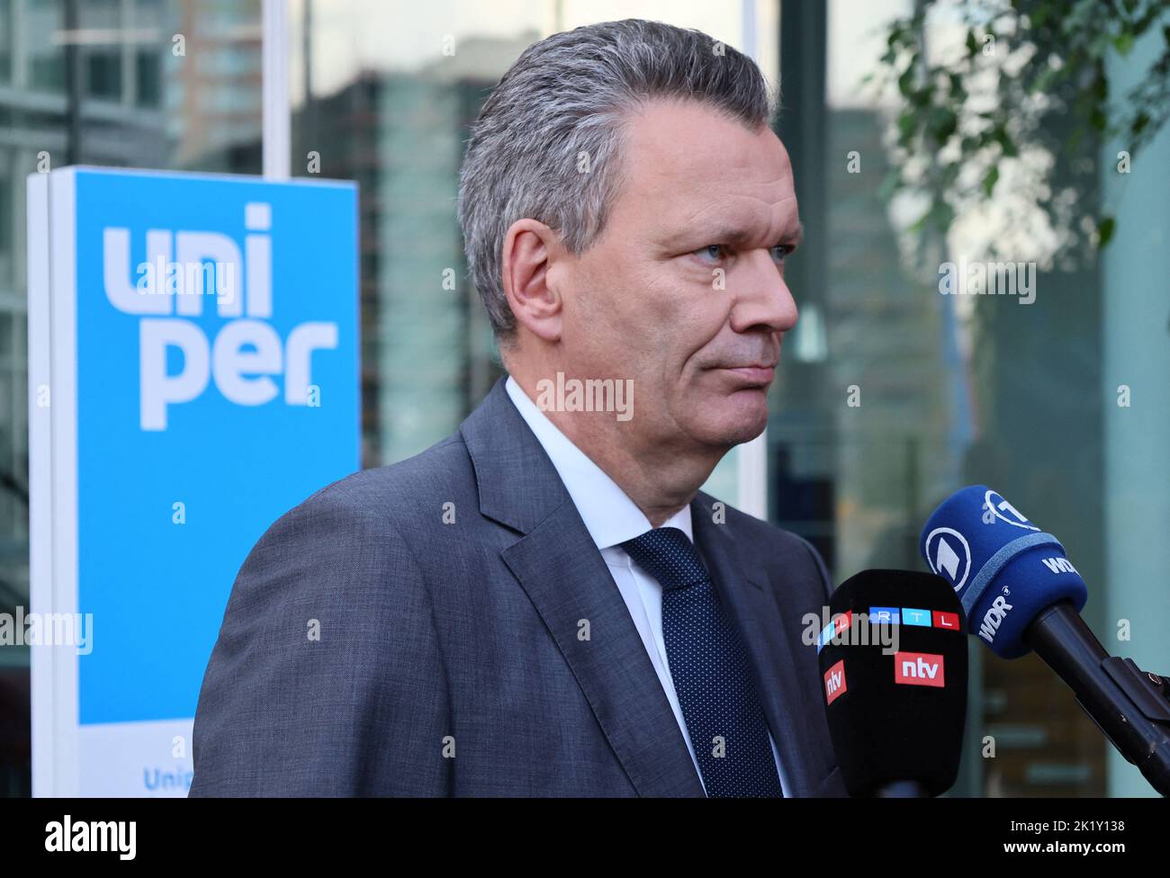 Klaus-Dieter Maubach, CEO of German utility Uniper, addresses the media after Germany has agreed to nationalize Uniper by buying Fortum's stake in the gas importer to secure operations and keep its business going, in Duesseldorf, Germany, September 21, 2022. REUTERS/Wolfgang Rattay Stock Photo