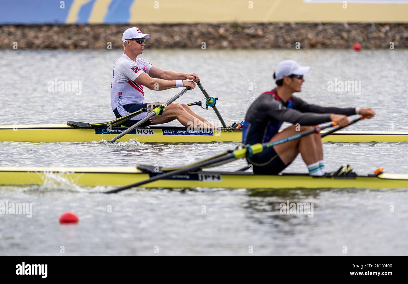 Racice, Czech Republic. 21st Sep, 2022. Kjetil Borch of Norway Rjuta Arakawa of Japan L-R competing during Day 4 of the 2022 World Rowing Championships at the Labe Arena Racice on September 21, 2022 in Racice, Czech Republic. Credit: Ondrej Hajek/CTK Photo/Alamy Live News Stock Photo
