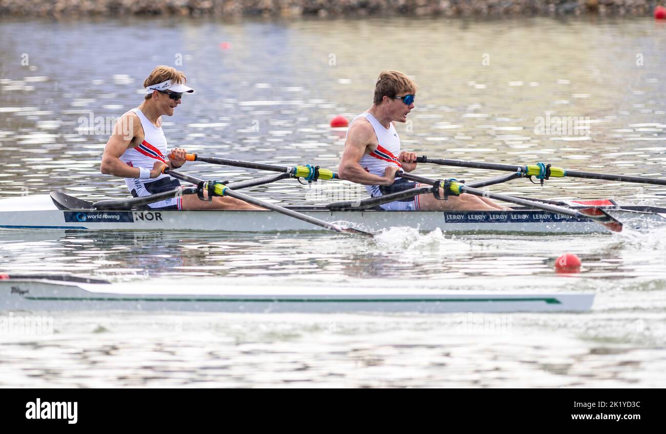Racice, Czech Republic. 21st Sep, 2022. From left Lars Benske, Ask Jarl Tjoem of Norway competing during Day 4 of the 2022 World Rowing Championships, Men's lightweight double sculls quarter finals at the Labe Arena Racice on September 21, 2022 in Racice, Czech Republic. Credit: Ondrej Hajek/CTK Photo/Alamy Live News Stock Photo