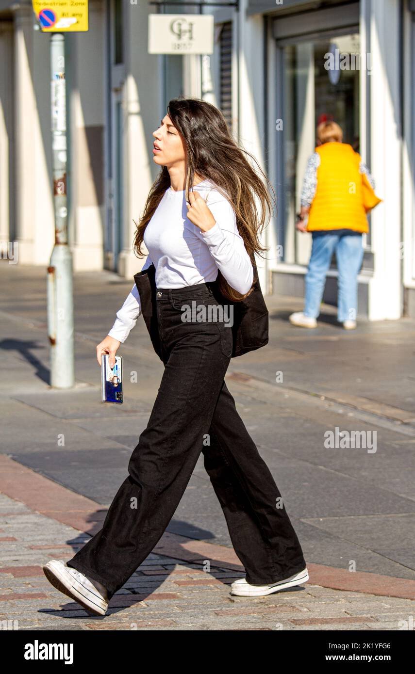 Female shoppers enjoying a day out hi-res stock photography and images ...