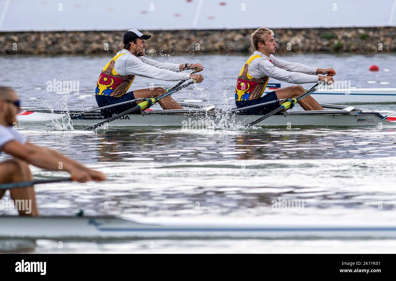 Racice, Czech Republic. 21st Sep, 2022. Chirill Visotchi-Sestacov, left, and Ivan Corsunov of Moldova competing during Day 4 of the 2022 World Rowing Championships, Men's double sculls quarter finals at the Labe Arena Racice on September 21, 2022 in Racice, Czech Republic. Credit: Ondrej Hajek/CTK Photo/Alamy Live News Stock Photo