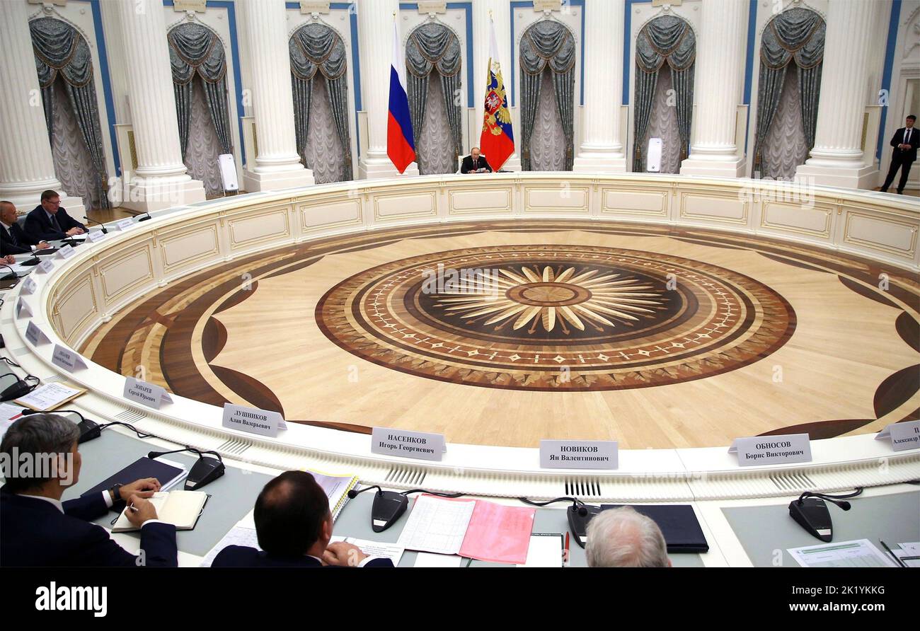 Moscow, Russia. 20th Sep, 2022. Russian President Vladimir Putin, chairs a meeting with leaders of defense industries at the Kremlin, September 20, 2022 in Moscow, Russia. Credit: Konstantin Zavrazhin/Kremlin Pool/Alamy Live News Stock Photo
