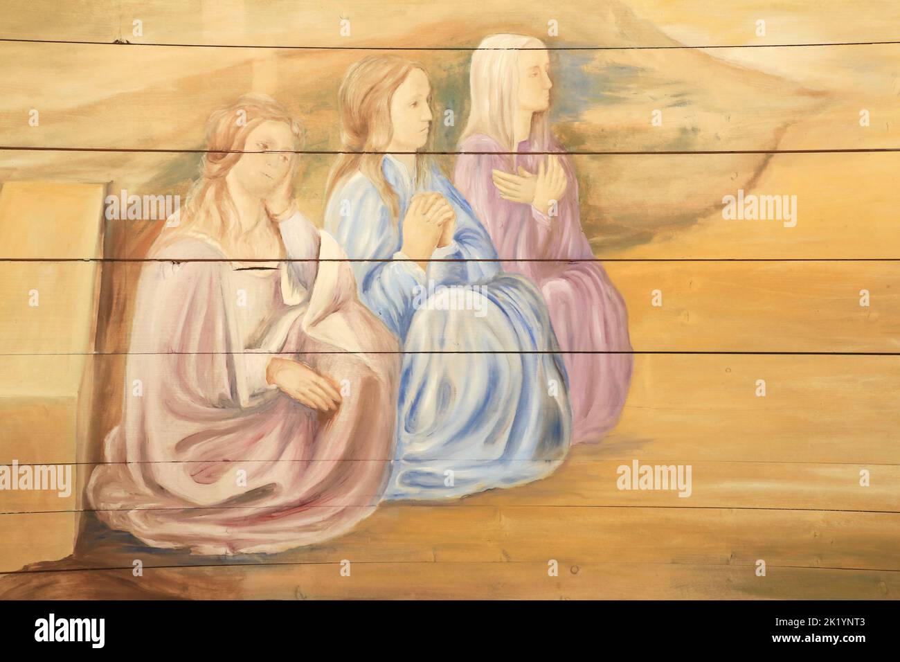 Saint-Nicolas, évêque de Myre, dote trois jeunes filles pauvres. Détails. Peinture murale restaurée par Edouard Borga. Eglise Saint-Nicolas. Combloux. Stock Photo