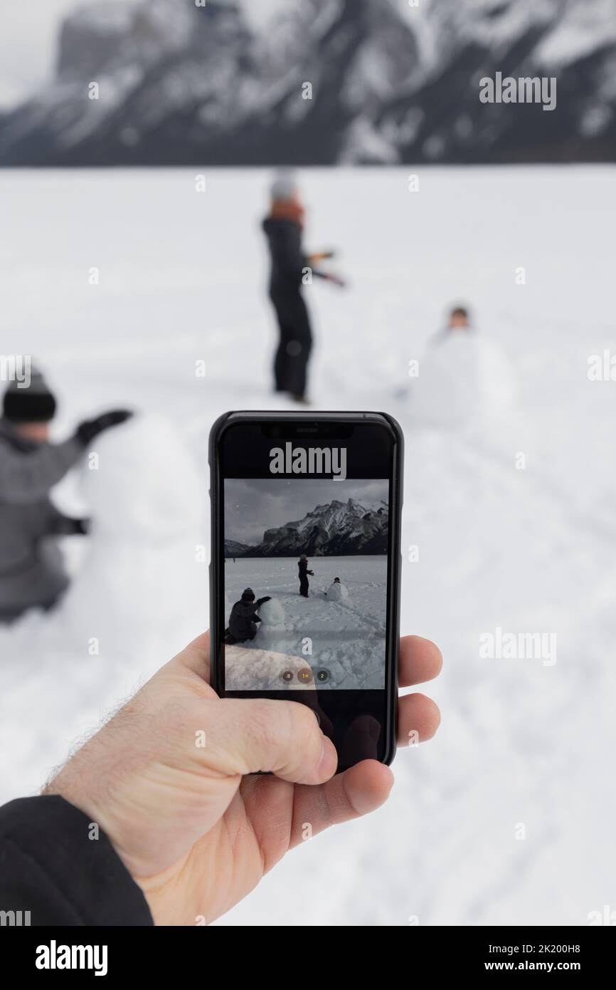 Photographing snow hi-res stock photography and images - Alamy