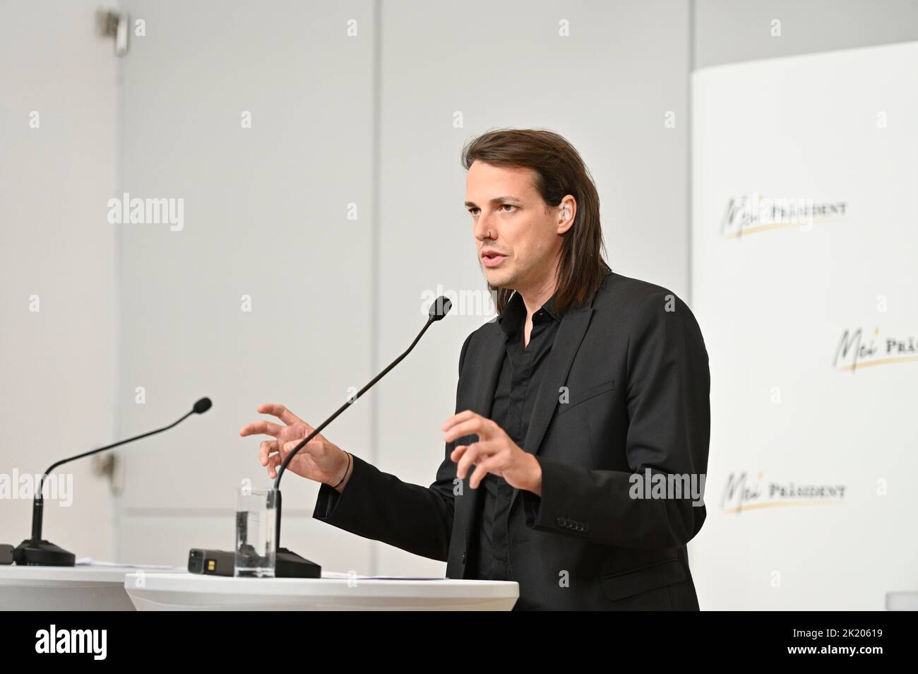 Vienna, Austria. 21st Sep, 2022. The independent federal presidential candidate Dominik Wlazny (Marco Pogo) invites you to a press conference and presents his personal committee. Personalities from a wide variety of fields support Dominik Wlazny in his candidacy for the highest office in the state. Credit: Franz Perc/Alamy Live News Stock Photo