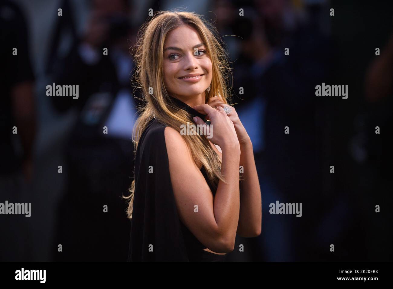London, UK. 21 September 2022. Margot Robbie attending the European premiere of Amsterdam at the Odeon Luxe Leicester Square Cinema, London Picture date: Wednesday September 21, 2022. Photo credit should read: Matt Crossick/Empics/Alamy Live News Stock Photo