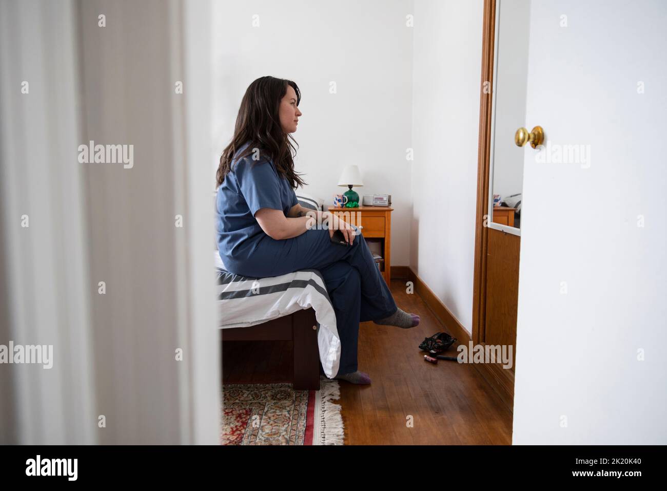 Nurse wearing scrubs portrait hi-res stock photography and images - Alamy