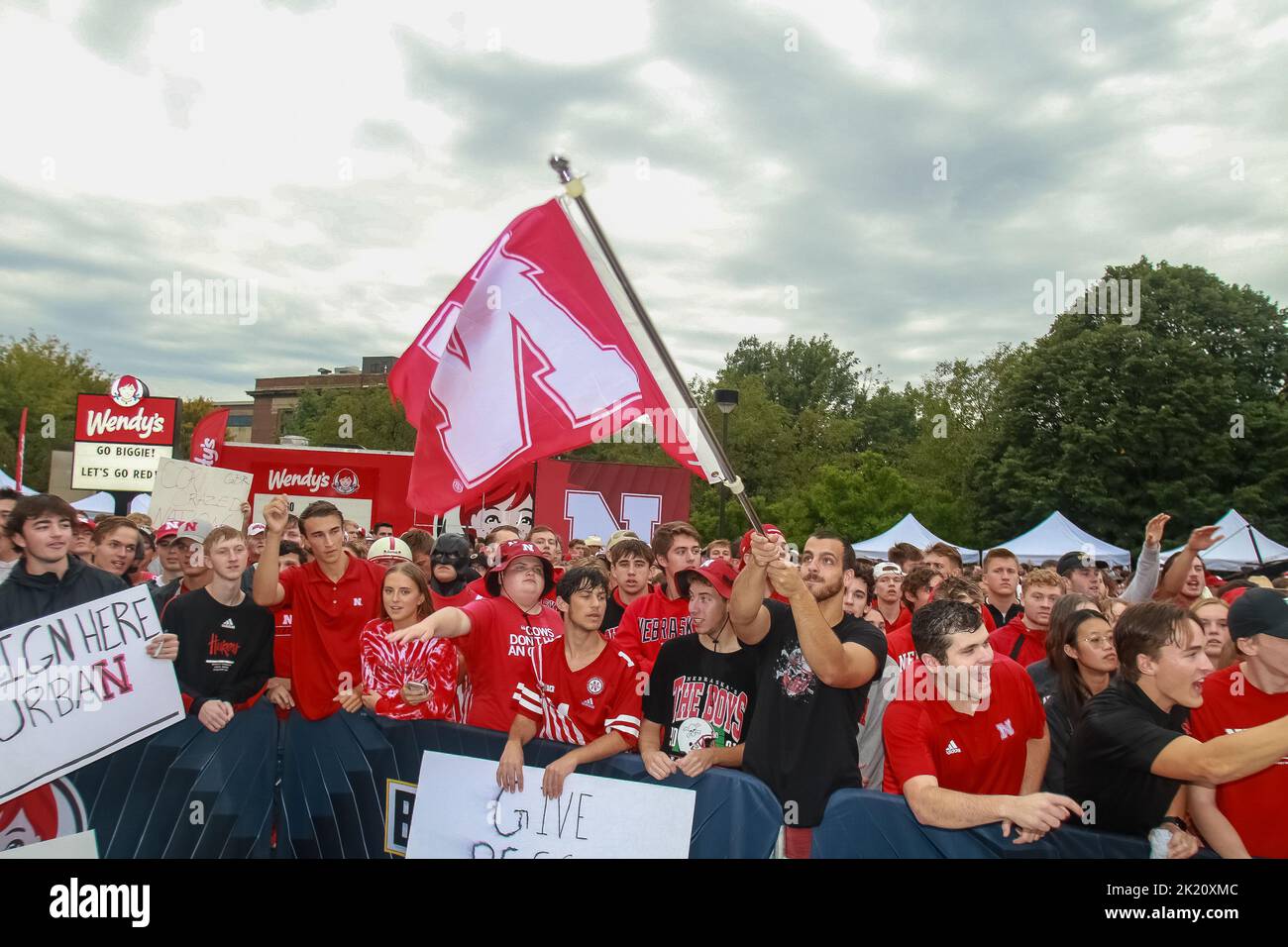 FOX Big Noon Kickoff draws in a massive crowd at Memorial Stadium ahead