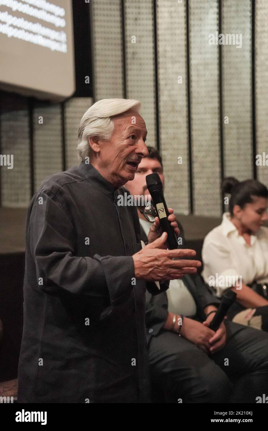 Naples, Italy. 20th Sep, 2022. The presentation to the press of the feature film 'Quel posto nel tempo' took place in Naples at the Cinema Modernissimo on the day of the Alzheimer with Leo Gullotta together with the director Giuseppe Alessio Nuzzo and Giovanna Rei, Tina Femiano and Gigi Savoia (Photo by Sonia Brandolone/Pacific Press) Credit: Pacific Press Media Production Corp./Alamy Live News Stock Photo