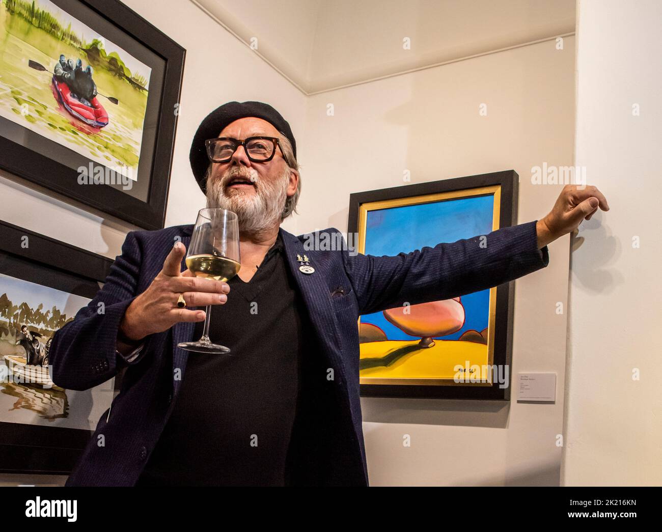 Harrogate, 21th September 2022. Jim Moir, aka Vic Reeves, posing with his painting at the opening of his new solo exhibition at the Red House Originals gallery. Picture Credit: ernesto rogata/Alamy Live News Stock Photo
