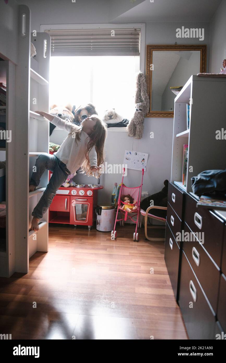 Climbing bunk bed ladder hires stock photography and images Alamy