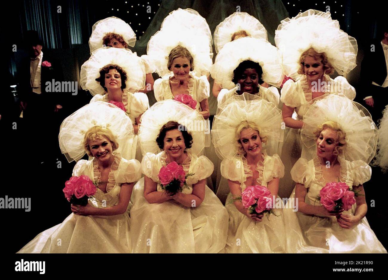 BRIDESMAIDS, CONFETTI, 2006 Stock Photo Alamy