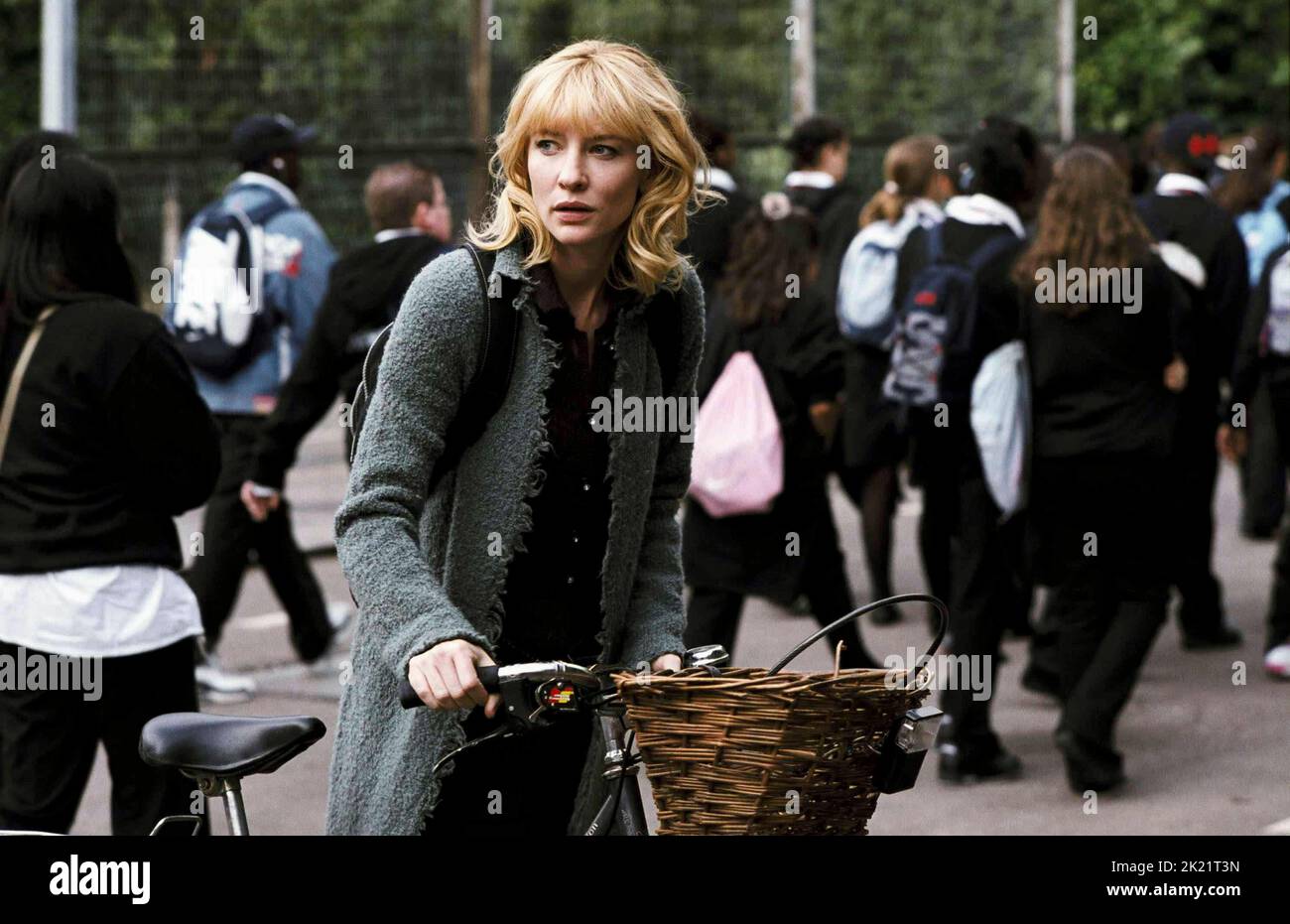 Cate blanchett notes on a scandal 2006 stock photo alamy