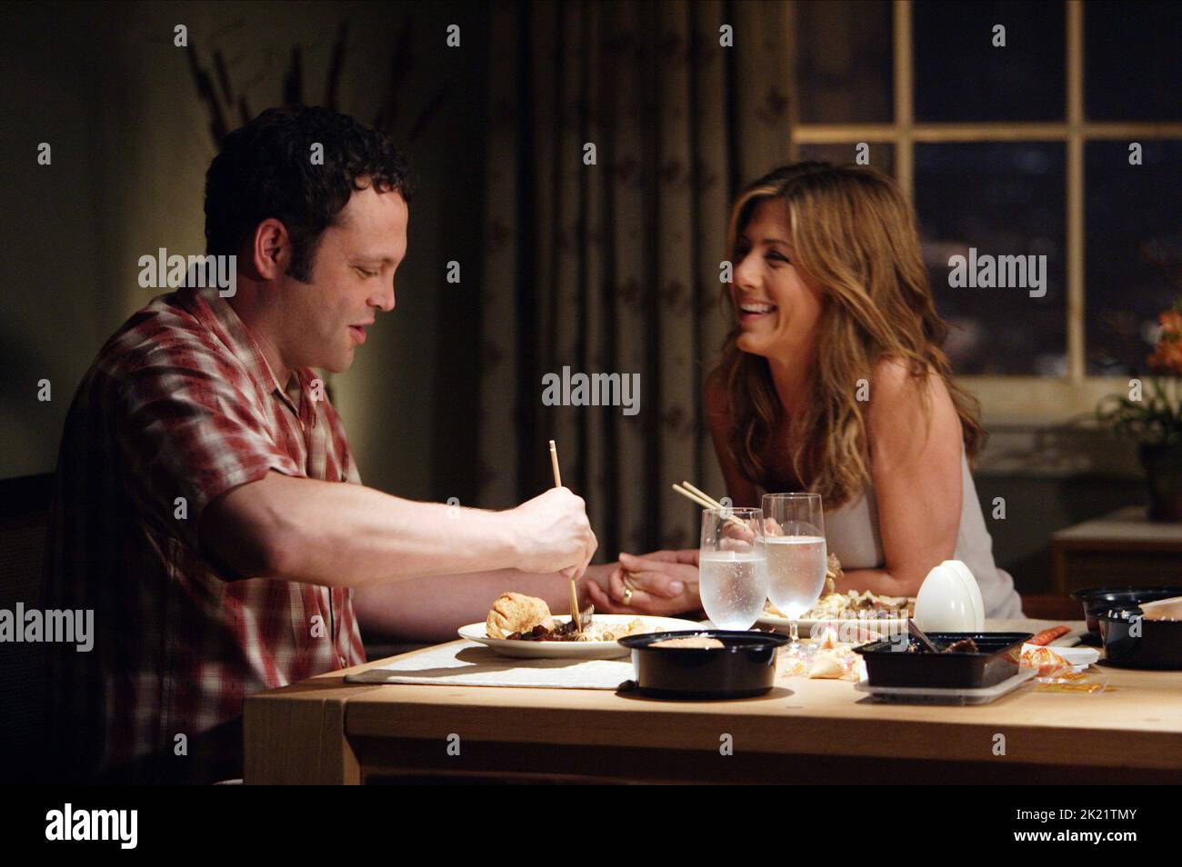 VINCE VAUGHN, JENNIFER ANISTON, THE BREAK-UP, 2006 Stock Photo - Alamy