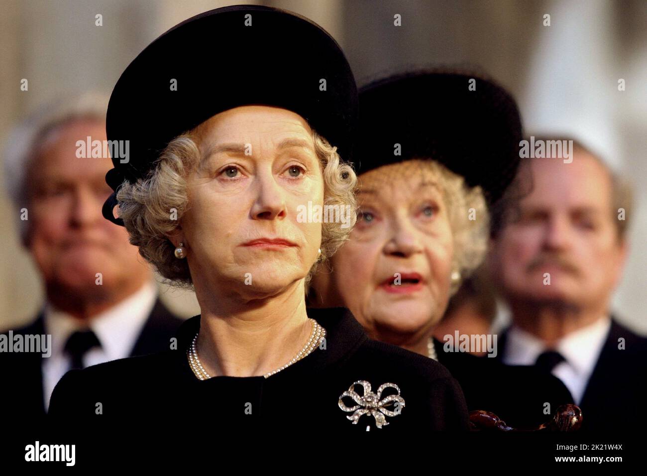 HELEN MIRREN, SYLVIA SYMS, THE QUEEN, 2006 Stock Photo Alamy